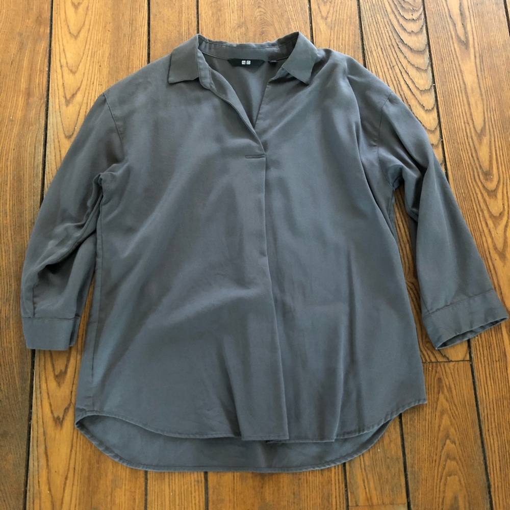 Uniqlo Premium Linen Skipper Collar 3/4 Sleeve